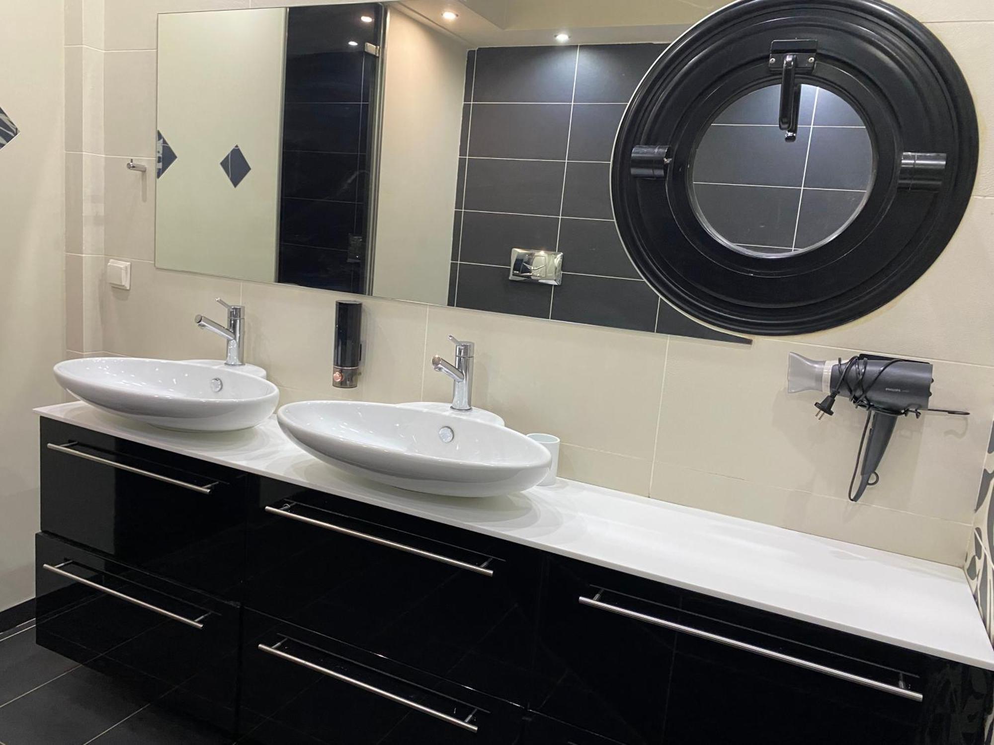 Luxury View Apartment 10Min From Athens Airport Koropi Zewnętrze zdjęcie