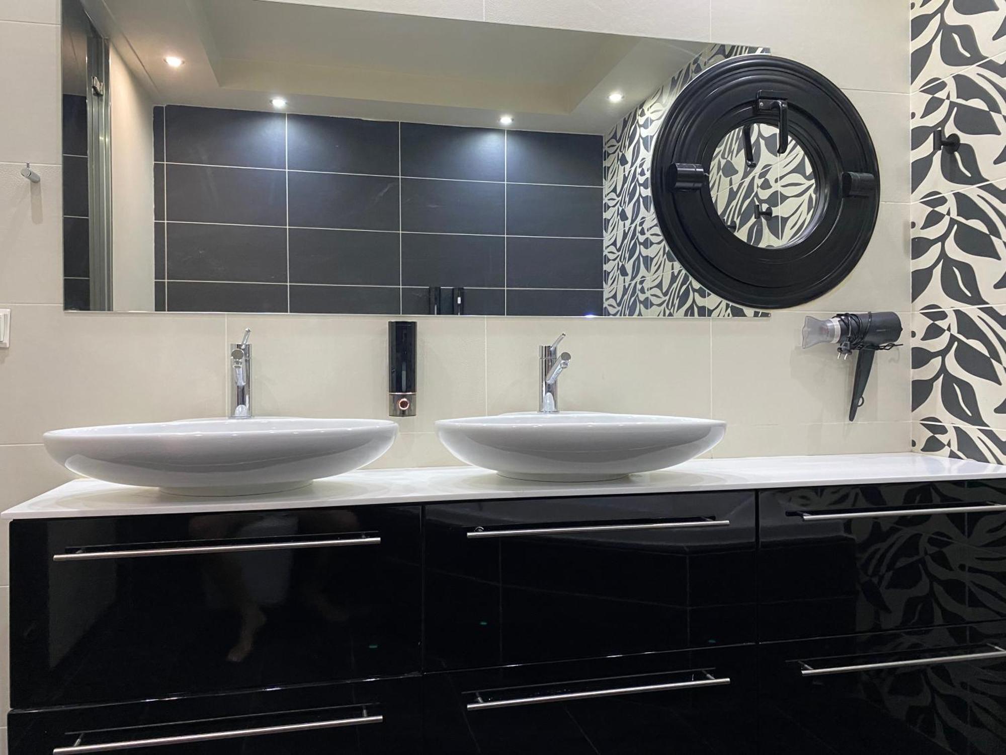 Luxury View Apartment 10Min From Athens Airport Koropi Zewnętrze zdjęcie